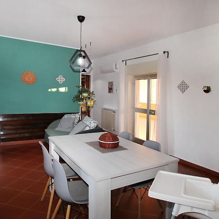 Attico Vista Mare Con Terrazza E Spa Riscaldata سانتو ستيفانو دي كاماسترا المظهر الخارجي الصورة