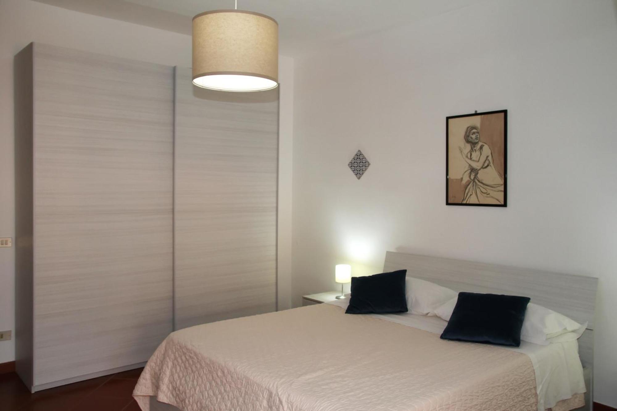 Attico Vista Mare Con Terrazza E Spa Riscaldata سانتو ستيفانو دي كاماسترا المظهر الخارجي الصورة